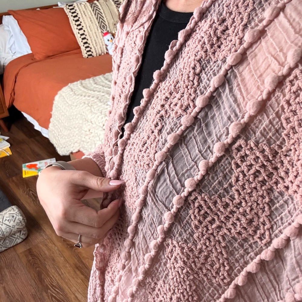Blush Pink Open Kimono Beautiful - Picture 8 of 8